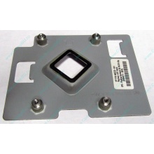 Металлическая подложка HP 460233-001 под MB для прикручивания кулера CPU от HP ML310G5 (Электроугли)